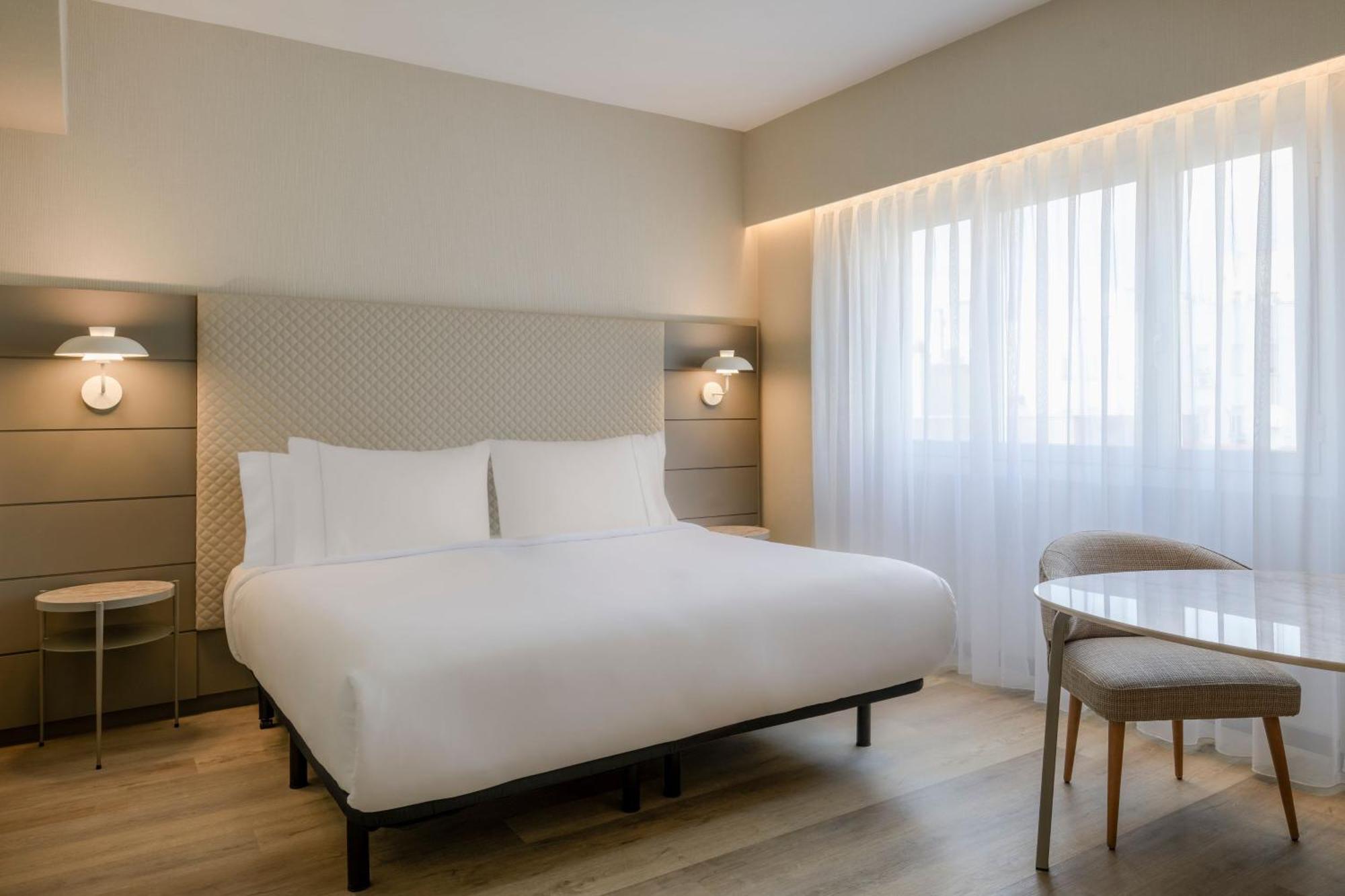 Hotel Ac Carlton 4*